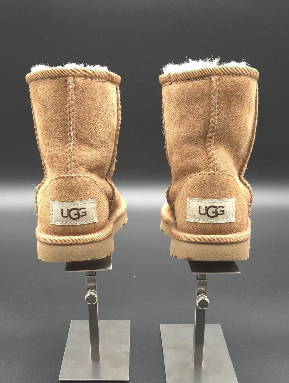 UGG Toddlers’‎ Classic II Boots Chestnut Suede Shearling Size 8T